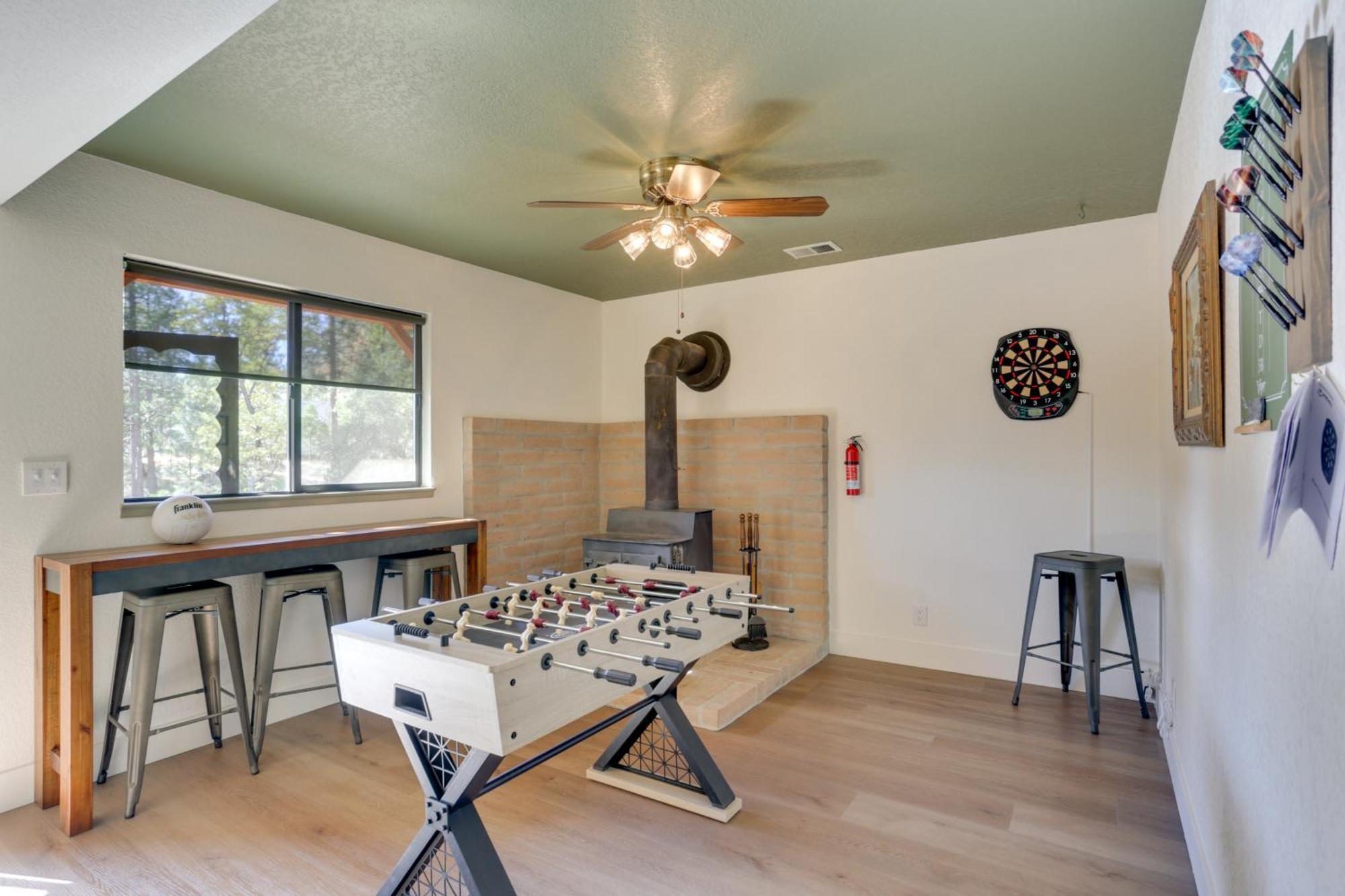 Pet-Friendly Escape With Game Room And Fire Pit! North Fork Luaran gambar