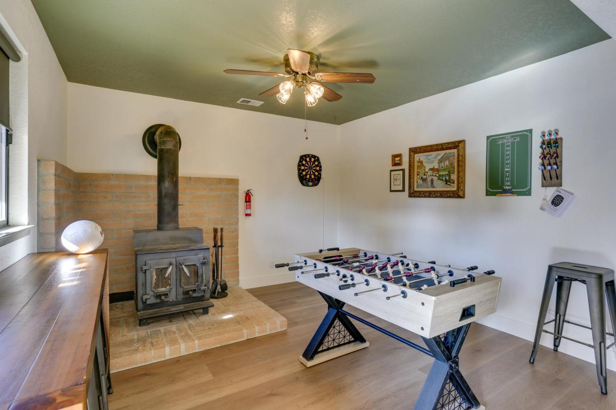 Pet-Friendly Escape With Game Room And Fire Pit! North Fork Luaran gambar